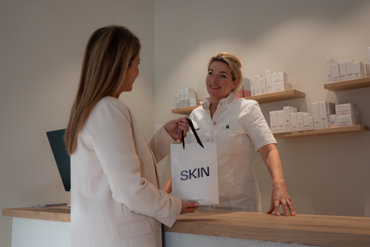 SKIN kliniek balie — Amsterdam